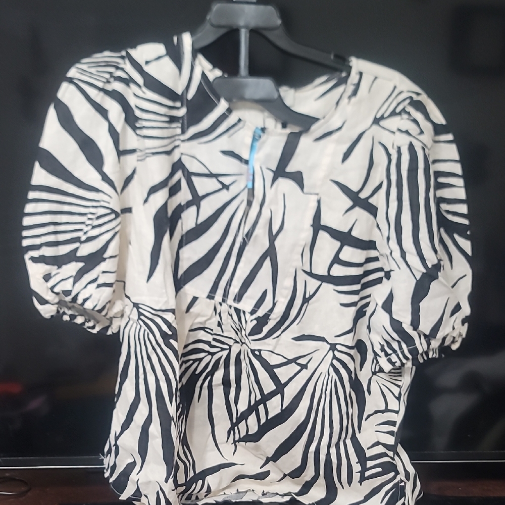 Stylish Black and White Women's Top